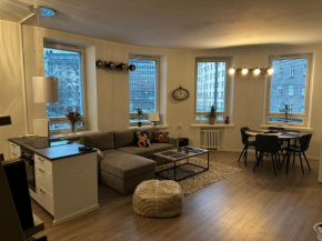 Charming & Cozy Apartment in Downtown
